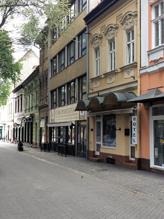 Kucko Panzio Gyor Lejlighed Eksteriør billede